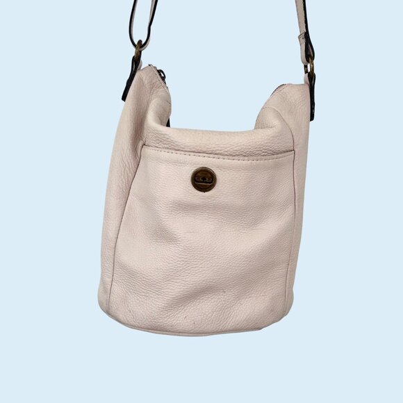 ELLIOTT LUCCA Cream Pebbled Leather BUCKET CROSSBODY Bag Purse - Picture 3 of 14